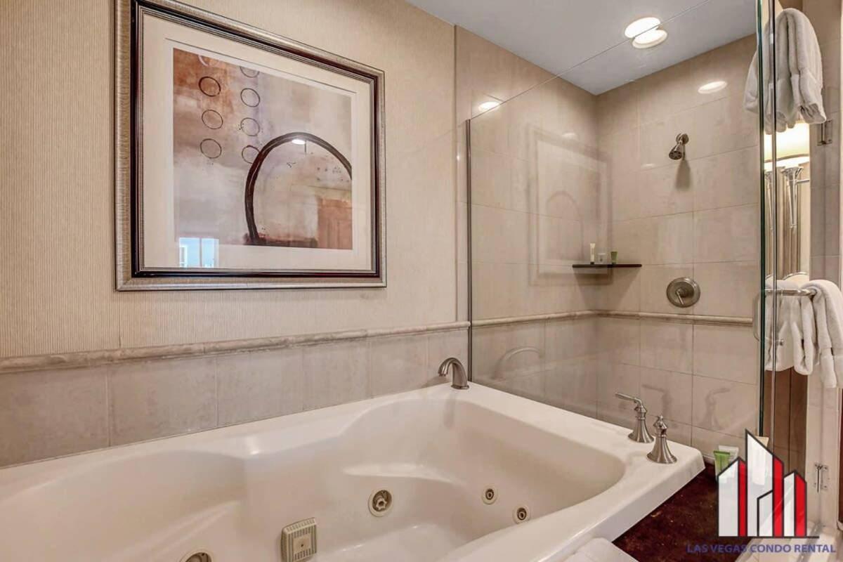 Mgm Signature-21-609 Strip View Jacuzzi Studio Лас-Вегас Экстерьер фото